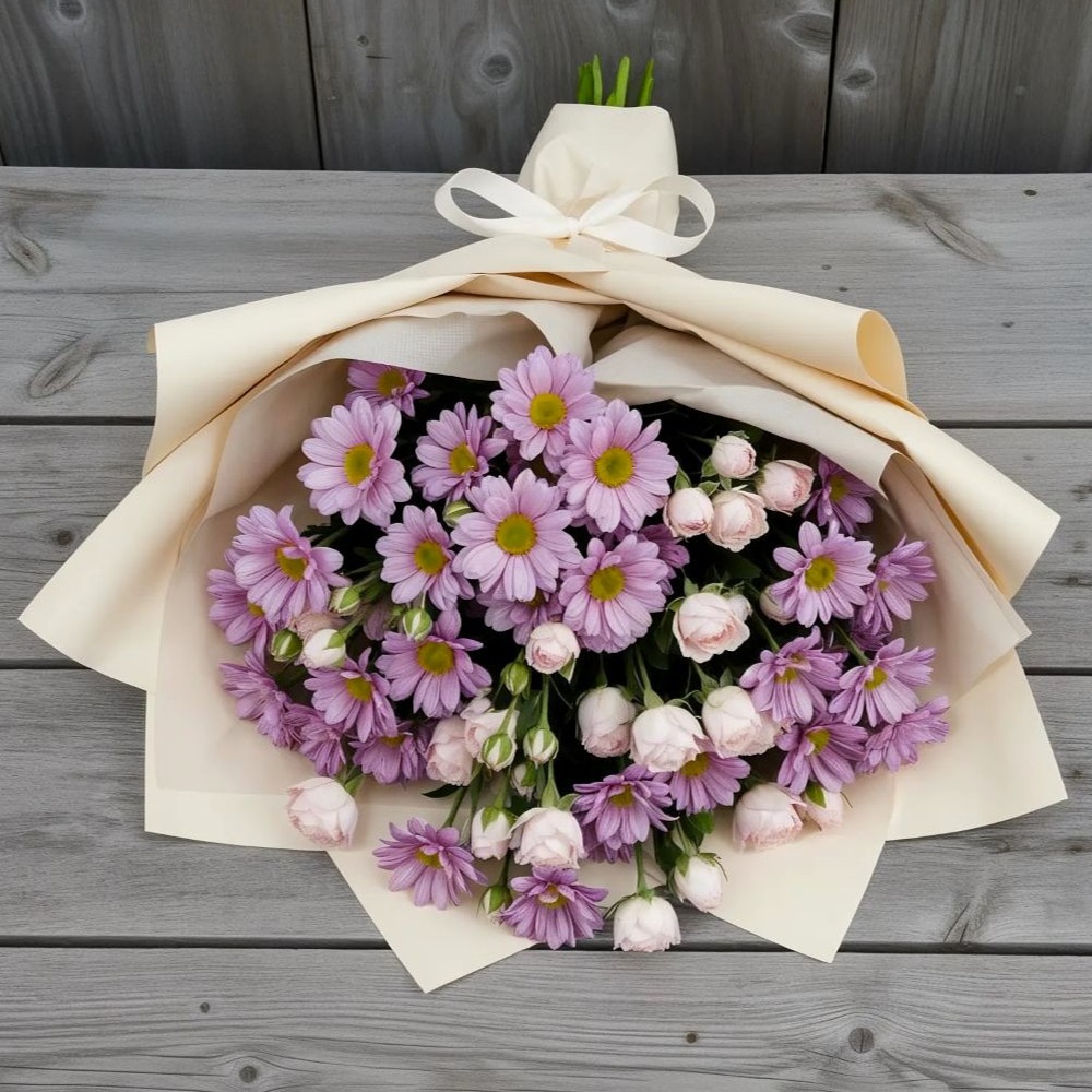 Букет цветов из: Розы и Хризантемы в Коммаяке