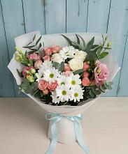 Букет цветов из:  Розы, Лизиантусы и Хризантемы #REPLACE_PRED# Коммаяке