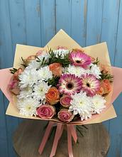 Букет цветов из:  Розы, Герберы и Хризантемы в Коммаяке