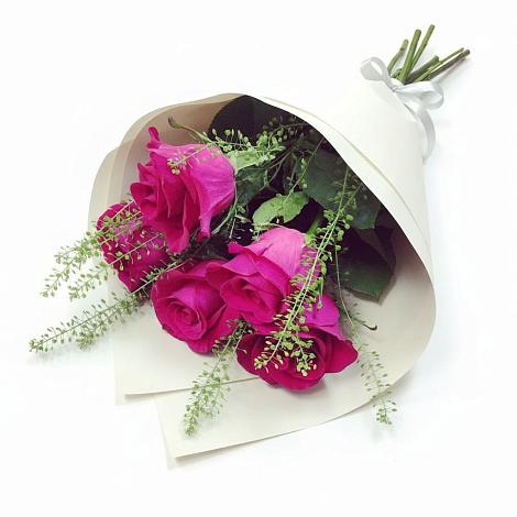 Букет цветов из: Розы в Коммаяке