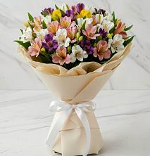 Букет цветов из:  Альстромерии в Коммаяке