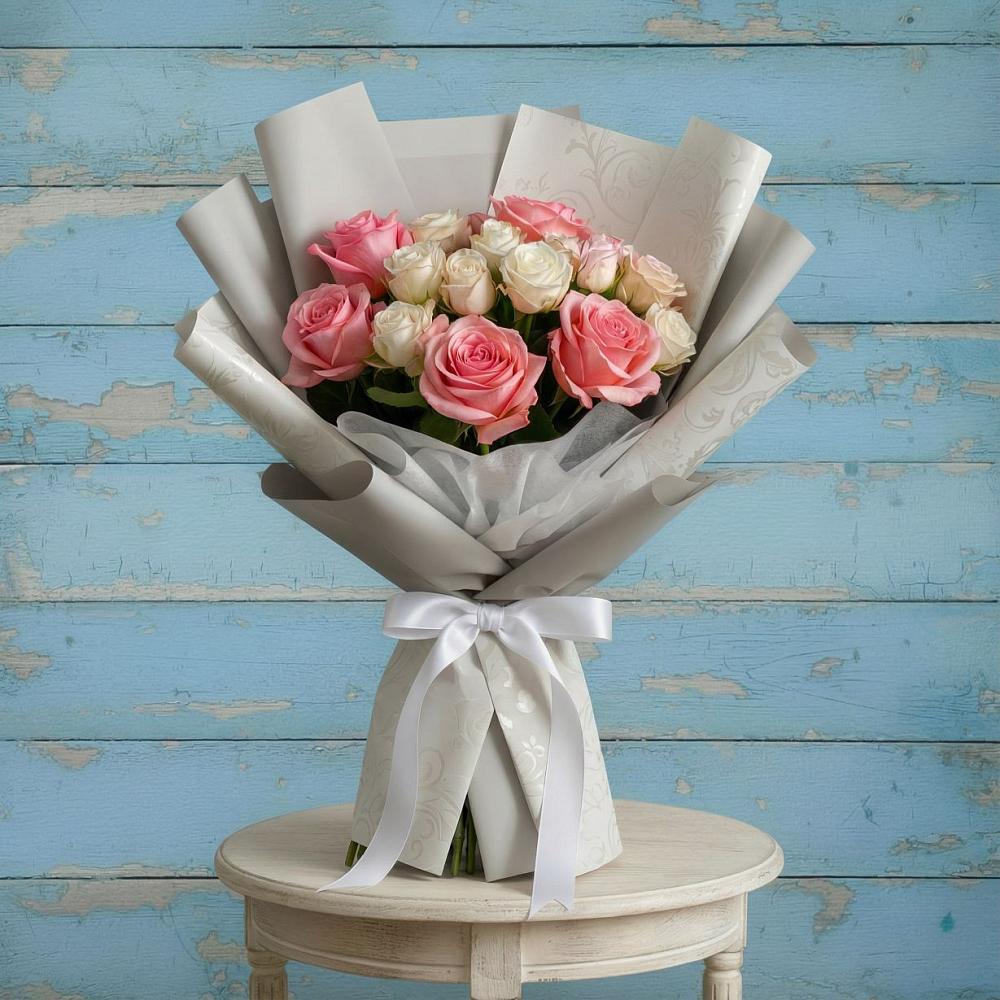 Букет цветов из: Розы в Коммаяке