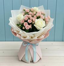 Букет цветов из:  Розы в Коммаяке