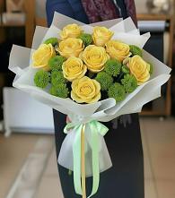 Букет цветов из:  Хризантемы и Розы в Коммаяке