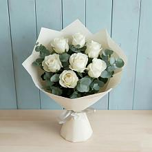 Букет Белые розы в Эвкалипте в Коммаяке