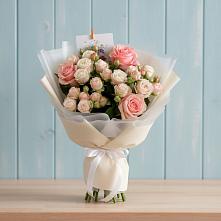 Букет цветов из:  Розы в Коммаяке